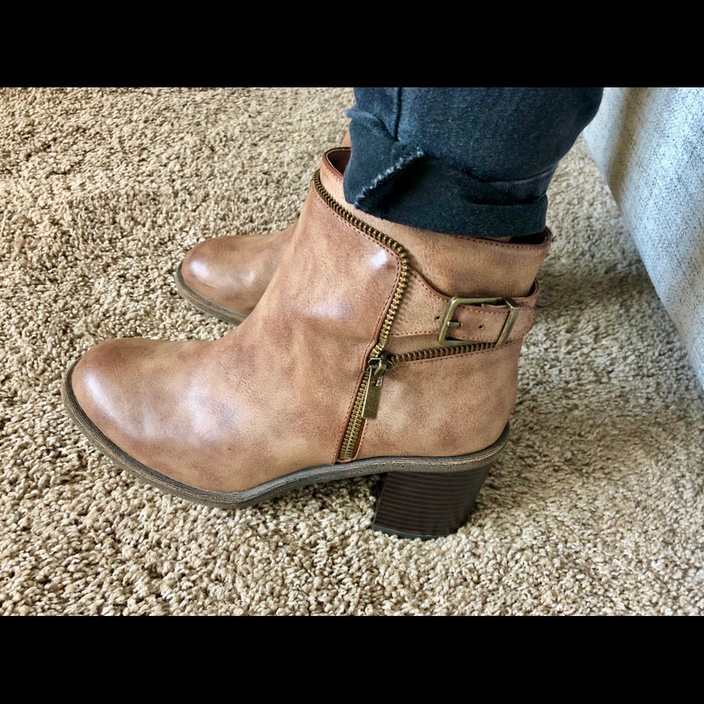 Ankle boots